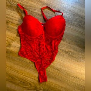 NWT PLUS Fashion Nova Lace Bodysuit